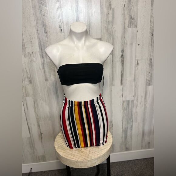 Two piece set - Picture 1 of 5